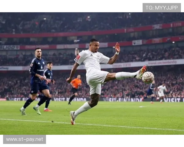 劳塔罗对比加布里埃尔·热苏斯：全能前锋与射手的效率差距在哪？