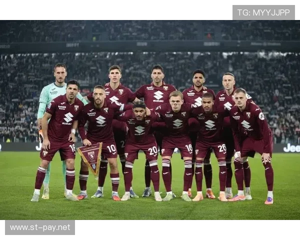 莱万 vs 伊布：中锋终结效率与战术适配性对比