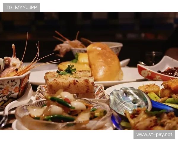 杜丽朋友圈到底多豪横？打完球直奔高级餐厅，不带一点疲惫感了！