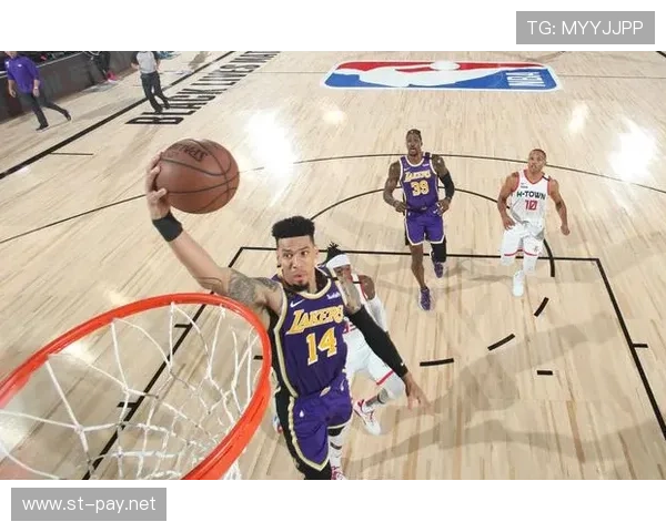 卡瓦伊挡拆拉开空间提升得分效率打破防守结构